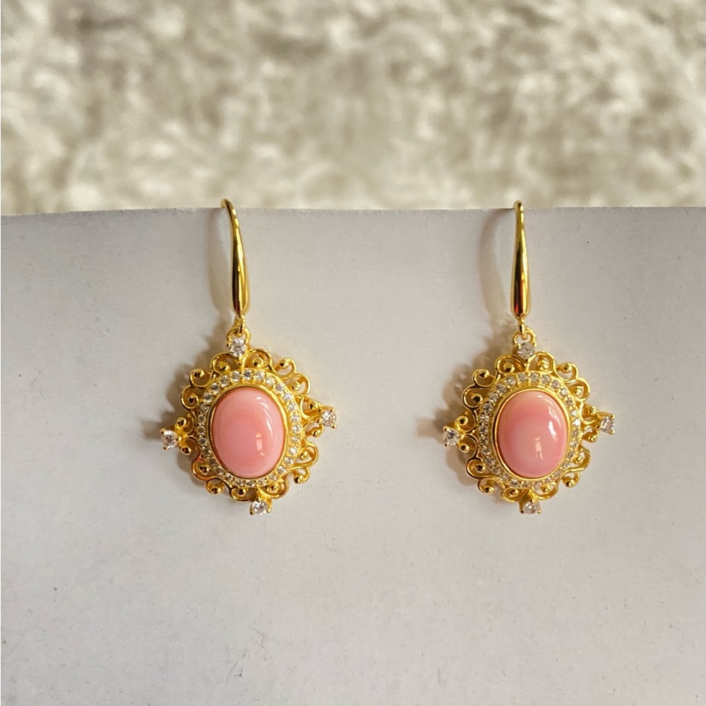 Coral Crystal golden lace oval dangling Earrings by QiULi Signed nWOT - Picture 3 of 7